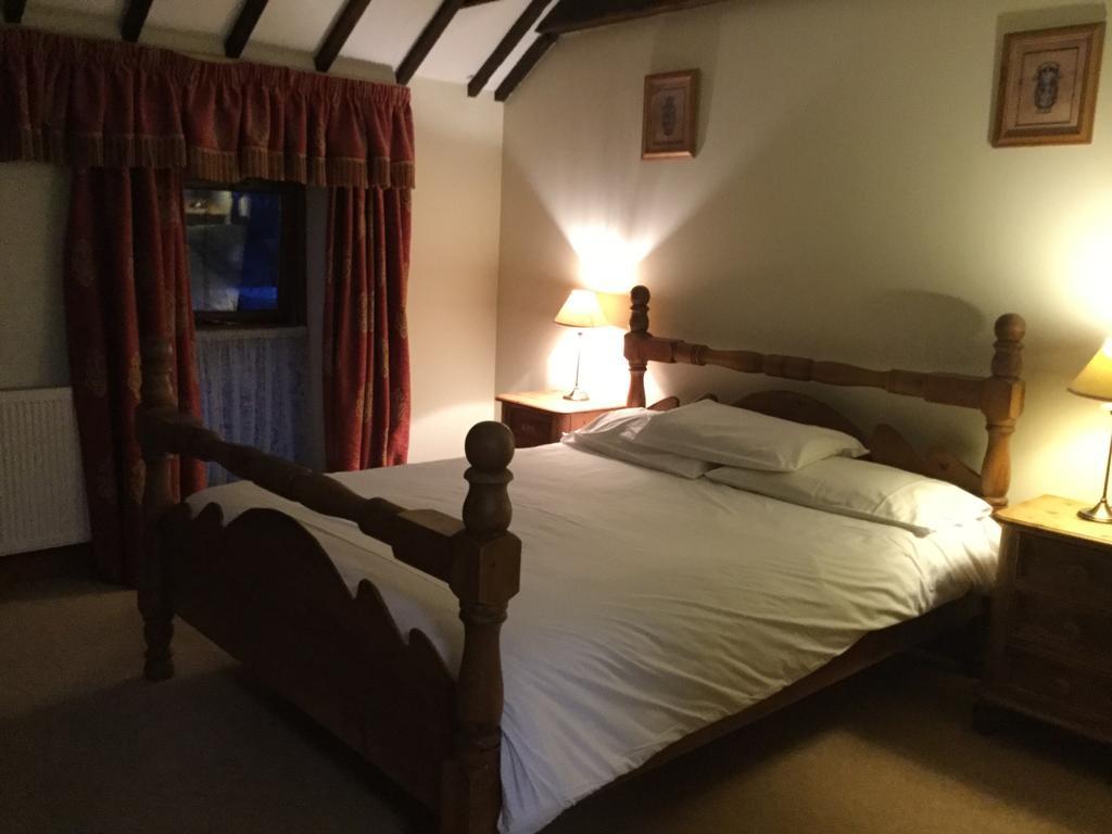 Llwyn Country House Llanelli Bagian luar foto