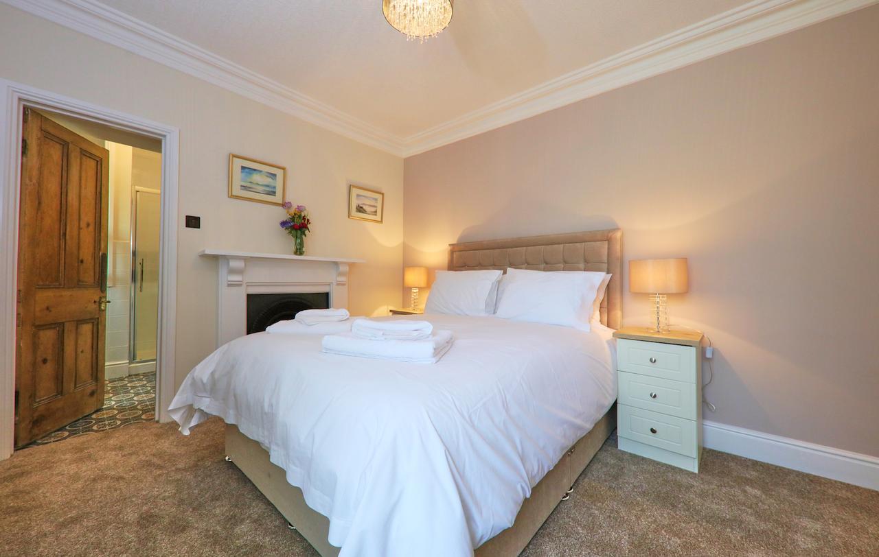 Llwyn Country House Llanelli Bagian luar foto
