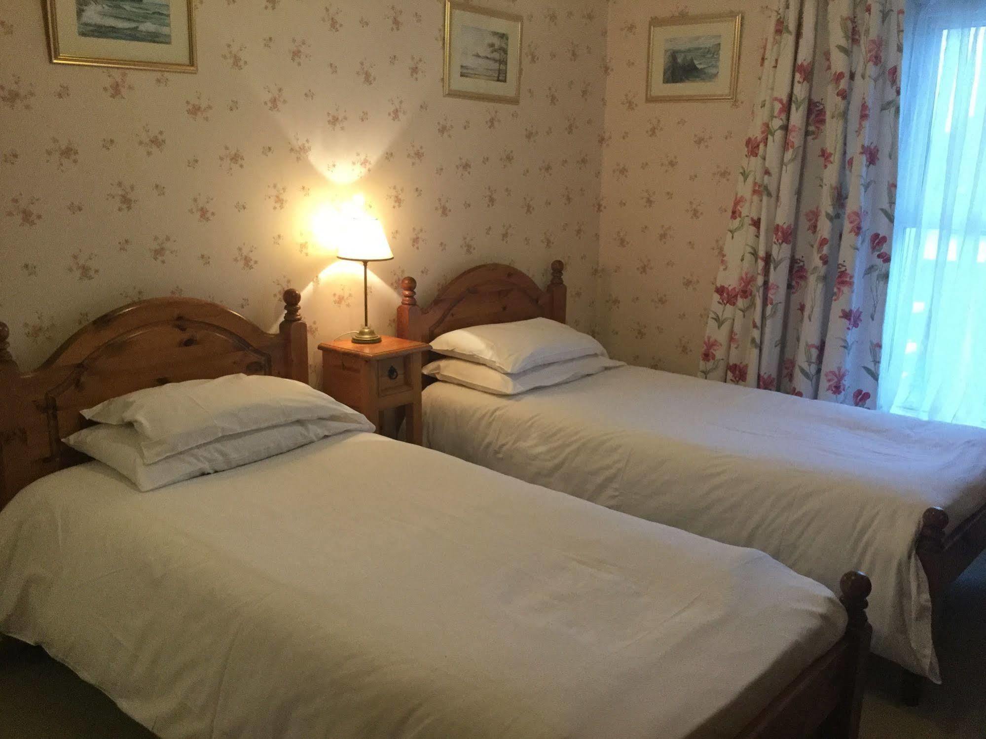 Llwyn Country House Llanelli Bagian luar foto