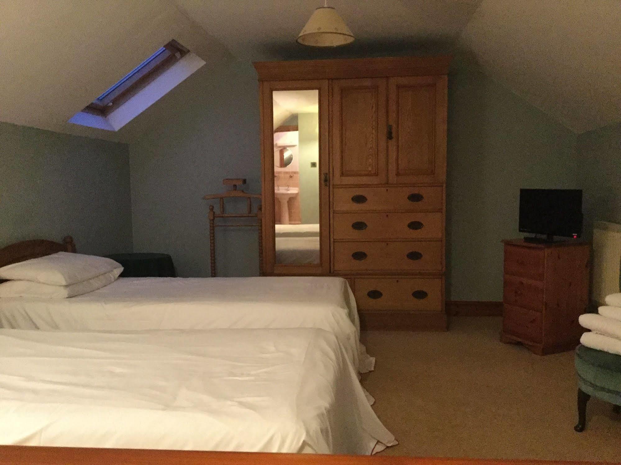 Llwyn Country House Llanelli Bagian luar foto