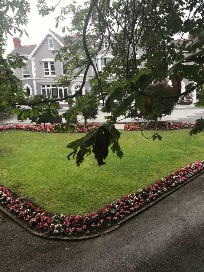 Llwyn Country House Llanelli Bagian luar foto